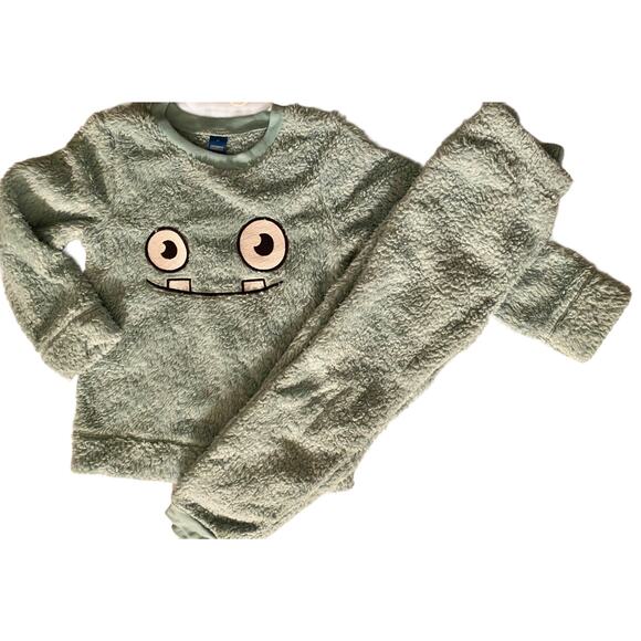 Boys Fluffy Monster Top and Pant Outfit Size 5T - Picture 1 of 7